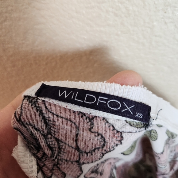 Wildfox The Princess Bride One Sleeveless Rose Gold Cross Boho Top - Picture 6 of 10